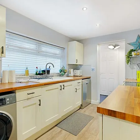 Holiday home Coastal 3-bed For Families & Contractors Redcar