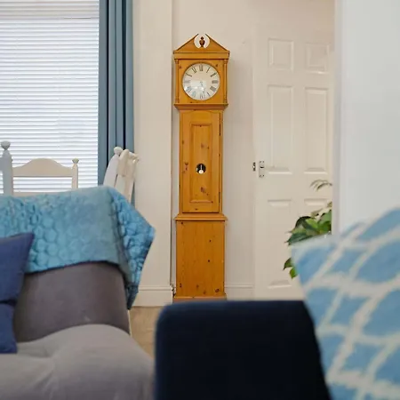 Coastal 3-bed For Families & Contractors *