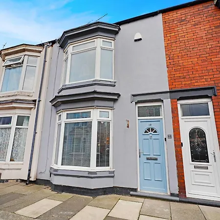 Coastal 3-bed For Families & Contractors Holiday home
